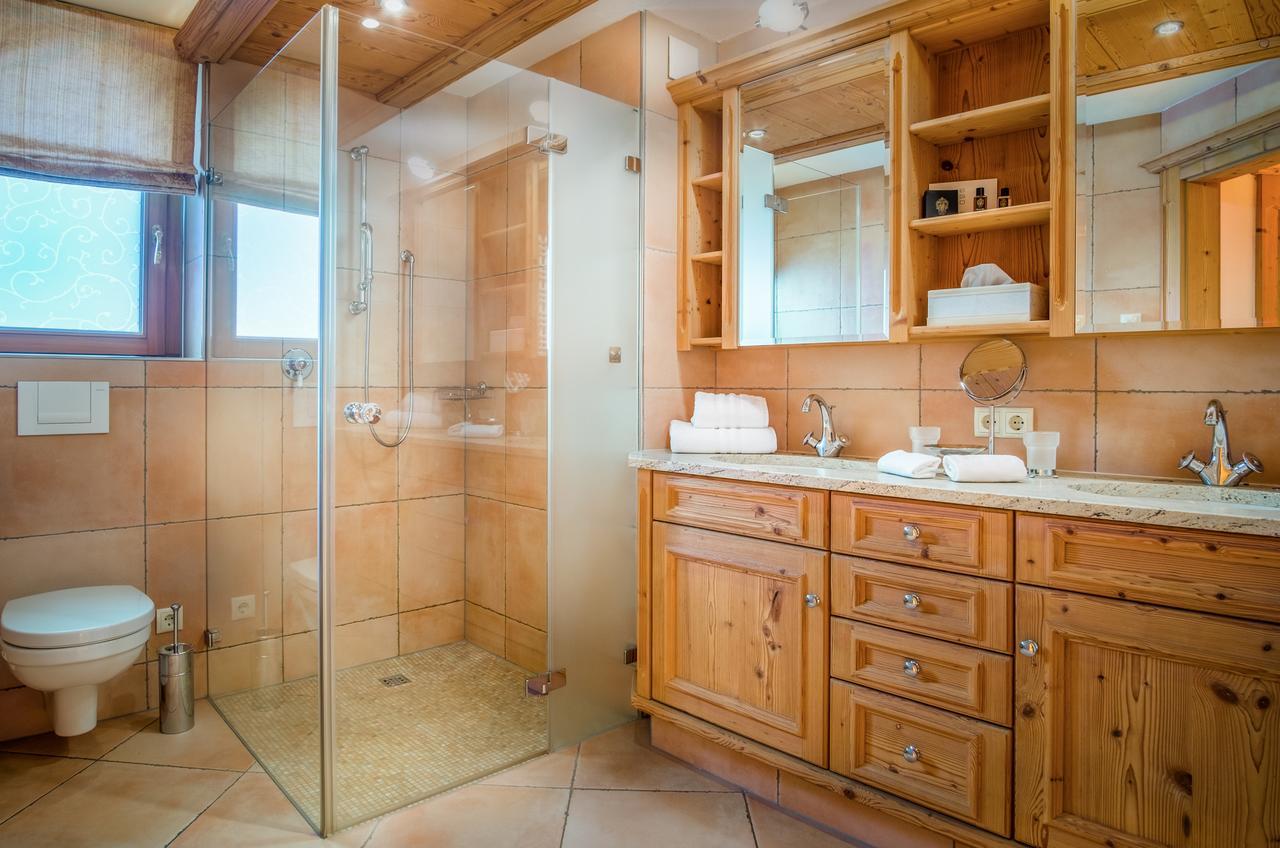 Chalet Verwall Luxury Apartments Lech Zimmer foto